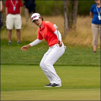 Eun Jeong Seong reacts