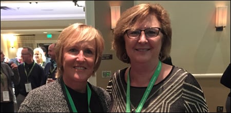 Jane Geddes (L), with Oregon Golf Association CEO Barb Trammell.