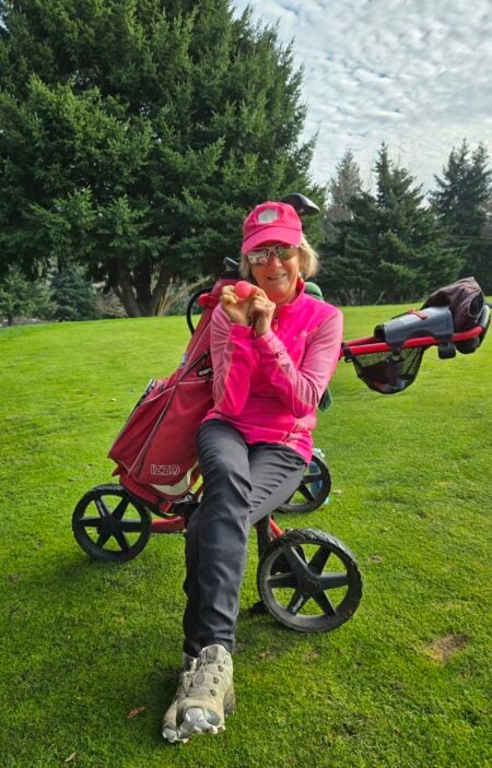 The author lives her color on the golf course.