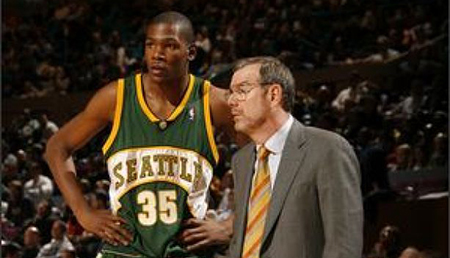 Seattle Basketball Legend Loves Golf