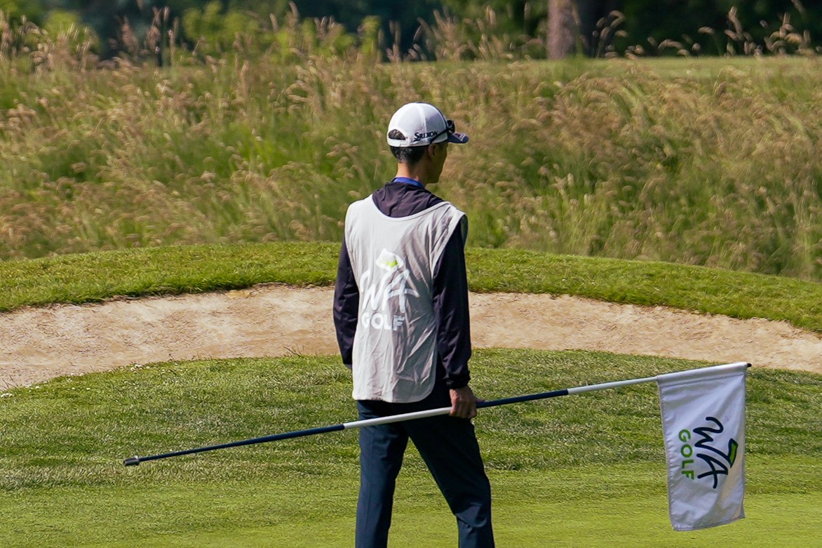 Burwell steals show, opens with 65 to lead Washington Men's Amateur by three