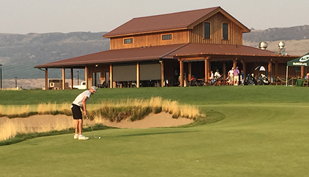 Brian Mogg seizes lead after second round in Washington State Amateur