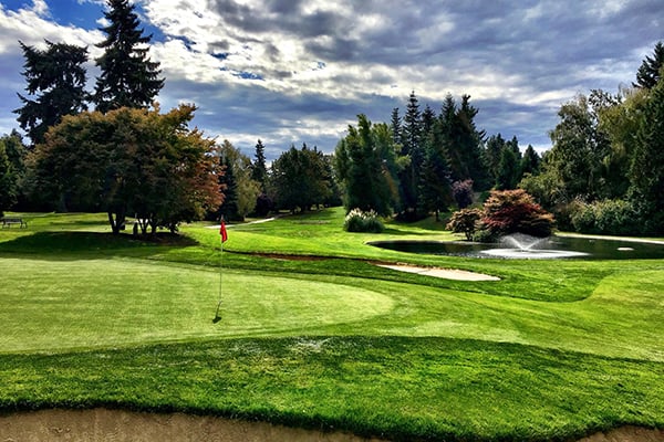 Walker and Bass hold slim lead at 21st Women’s Four-Ball