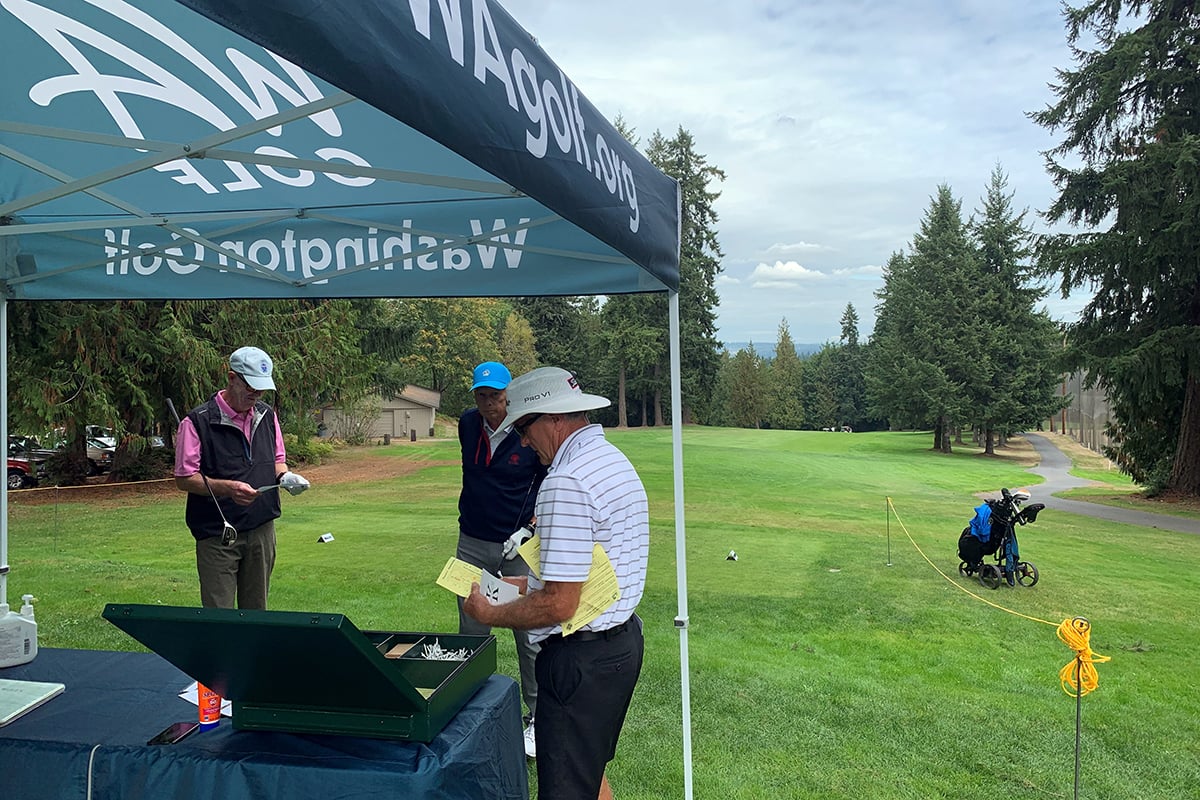 Davies surges into lead at Senior Men’s Amateur; Degrazia maintains lead in Super Senior