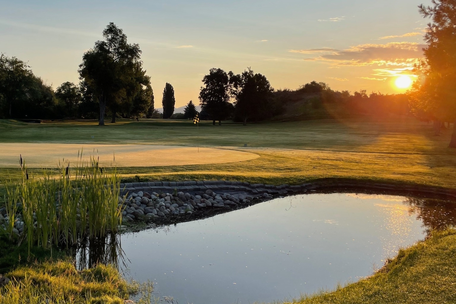 Okanogan Valley Golf Club logo