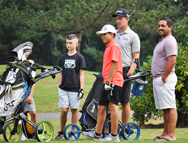 Andrew Putnam and kids at Family Golf Day